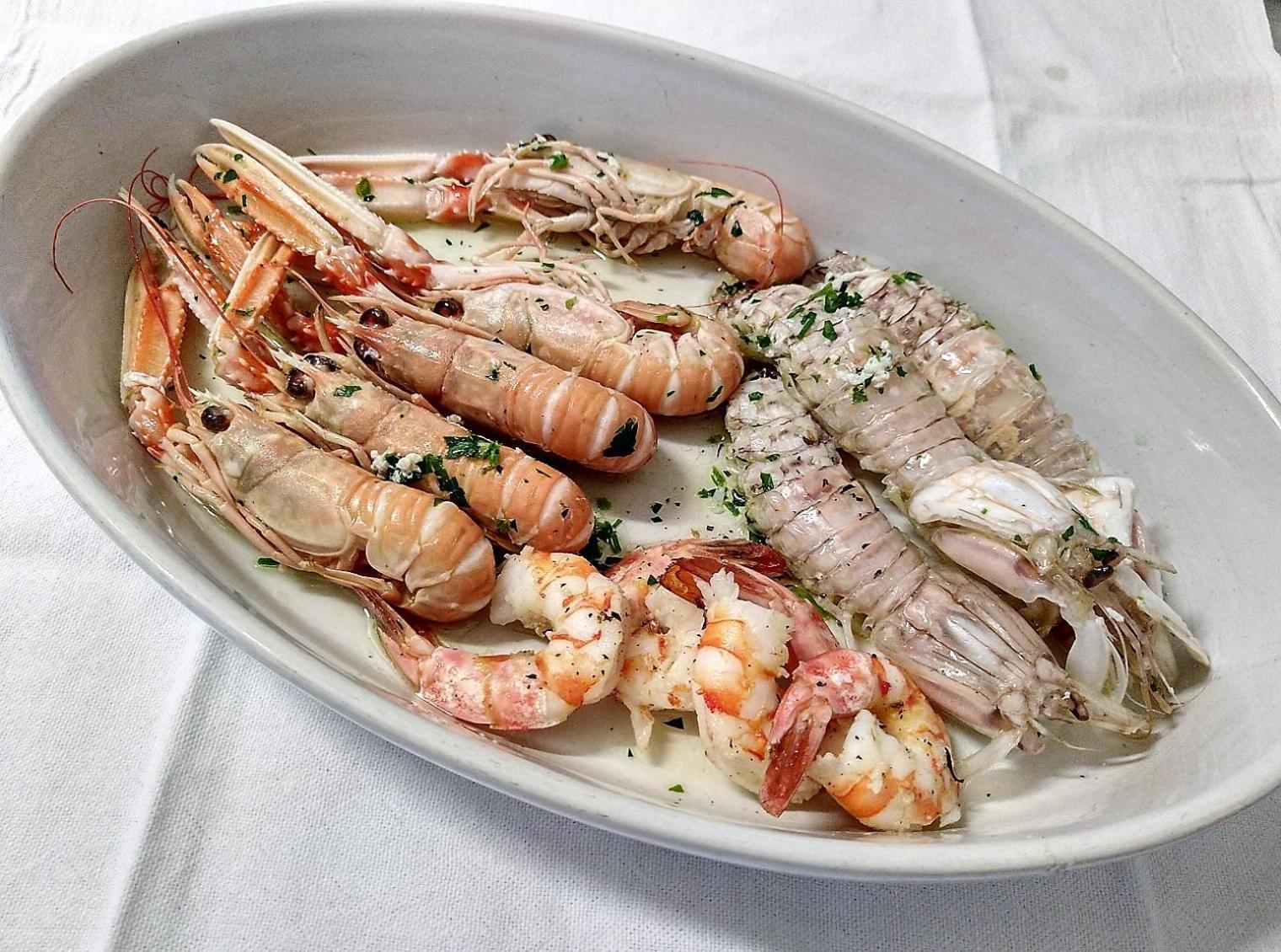 Hotel Ristorante Il Grillo Акуавива Пичена Екстериор снимка